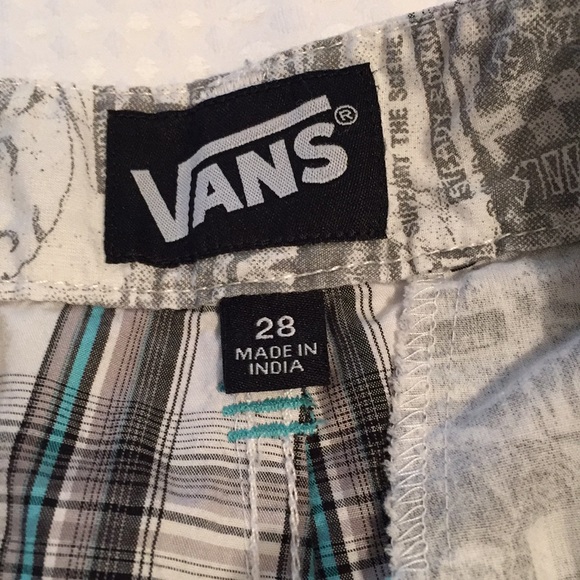 Van Shorts - Picture 3 of 6